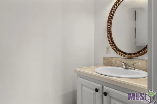 $1,250 | Undisclosed Address, Baton Rouge, LA 70806