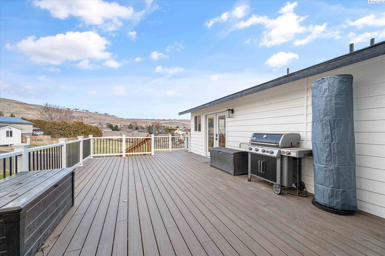101504 East Clover Road Kennewick, WA 99338 - Photo 23 of 35 Gallery Image 23