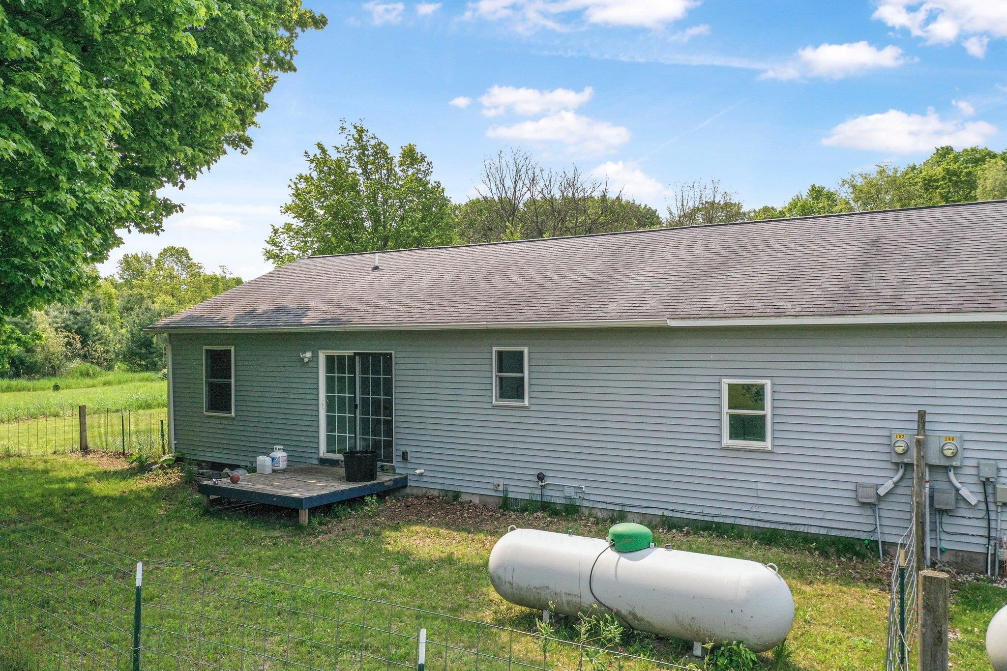 200-202 Hassle Road Buckley, MI 49620 - Photo 5 of 51