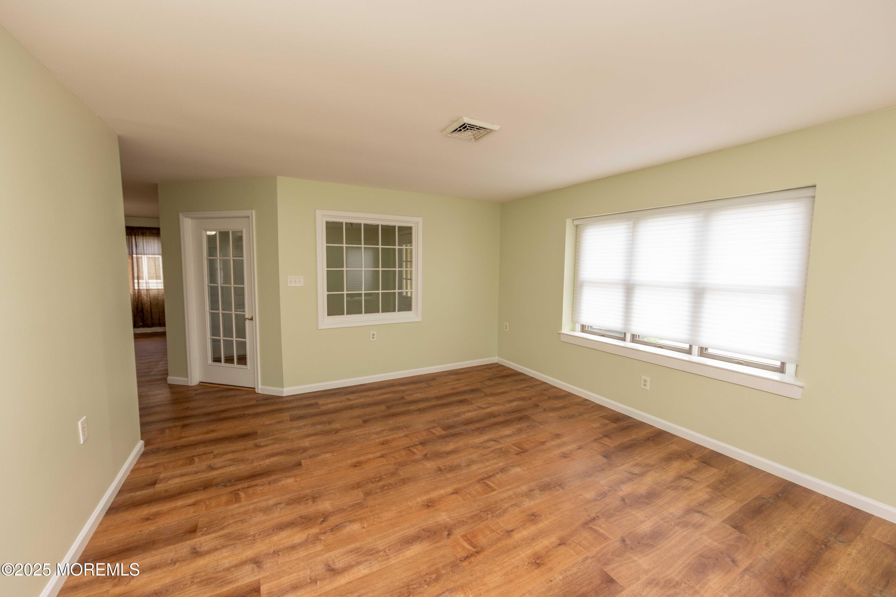28 Fir Road, Unit 21 Manahawkin, NJ 08050 - Photo 2 of 17 JWR59947