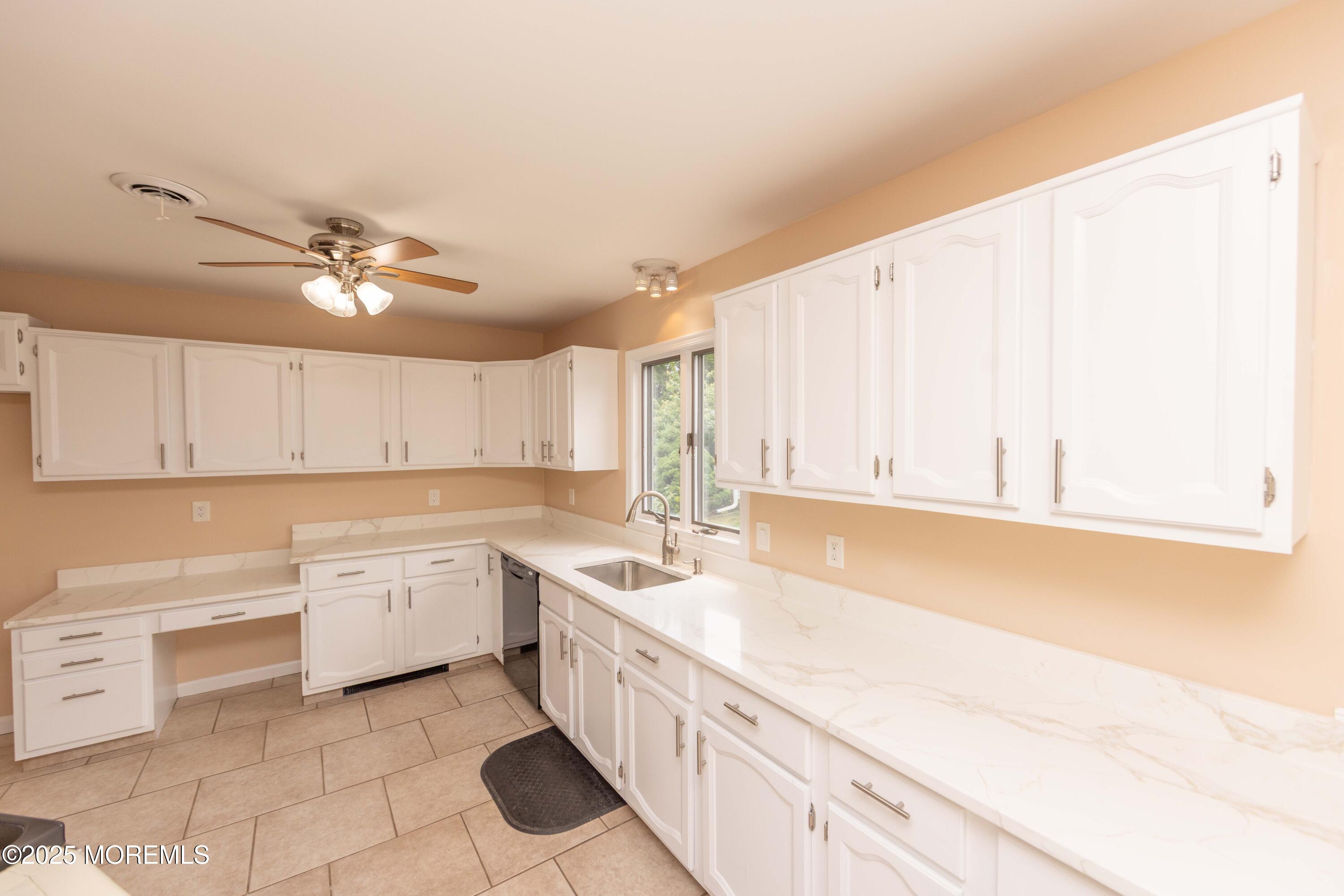 28 Fir Road, Unit 21 Manahawkin, NJ 08050 - Photo 7 of 17 JWR59960 (1)