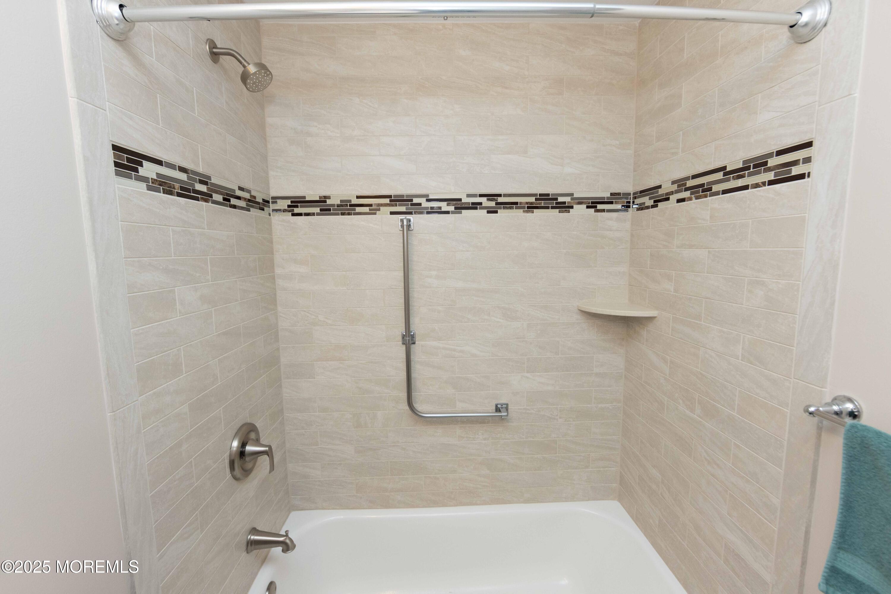 28 Fir Road, Unit 21 Manahawkin, NJ 08050 - Photo 10 of 17 JWR59977 (1)