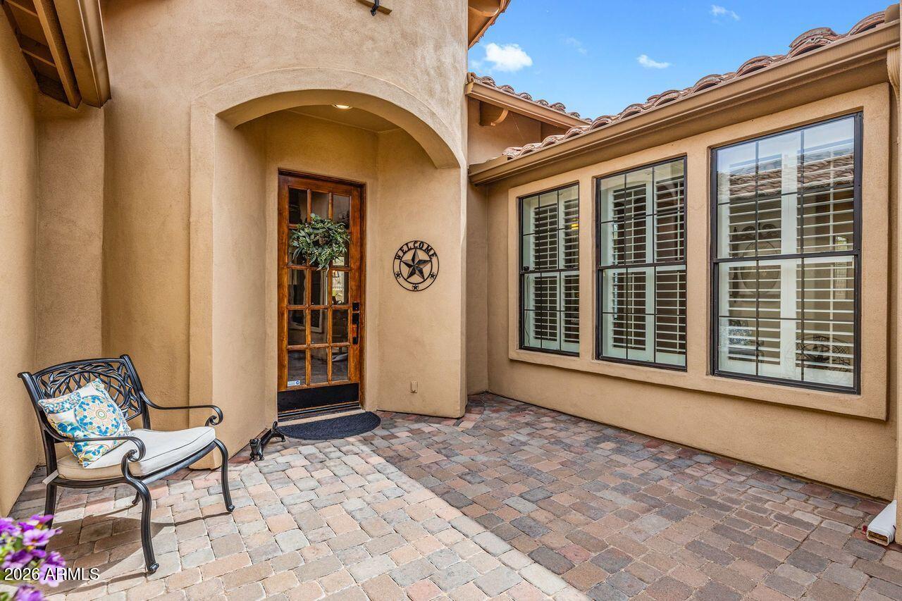 4107 North Silver Ridge Circle Mesa, AZ 85207 - Photo 5 of 67 Relaxing Courtyard