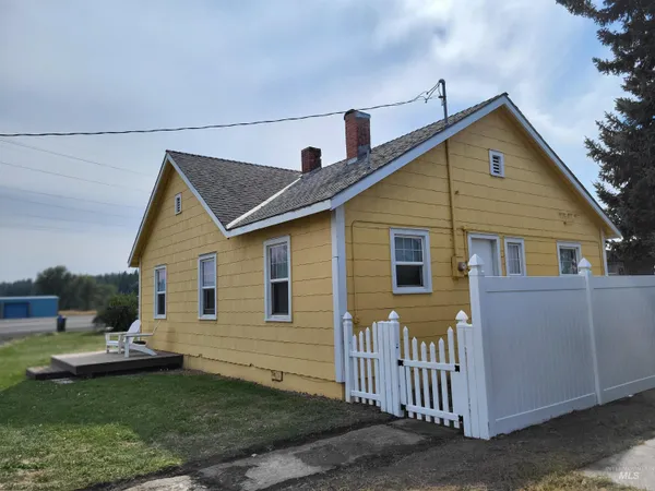 $739,000 | 5513 N Highway, Potlatch, ID 83855