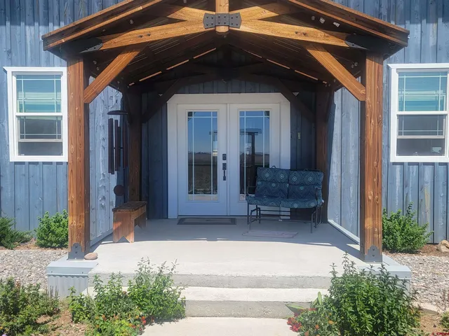 a view of entrance door of the house