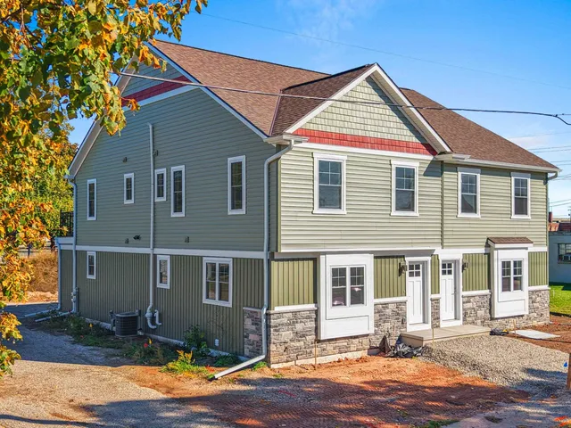 $268,999 | 422 4th Street, Green Bay, WI 54304