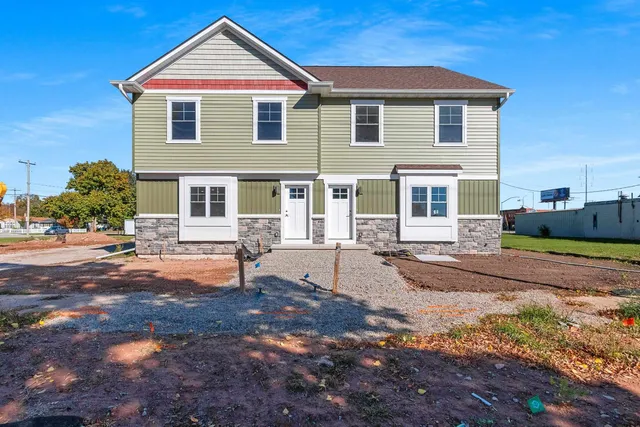 $268,999 | 422 4th Street, Green Bay, WI 54304