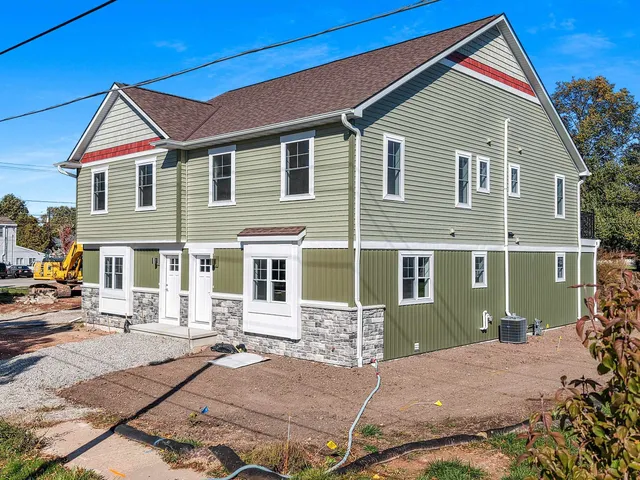 $268,999 | 422 4th Street, Green Bay, WI 54304