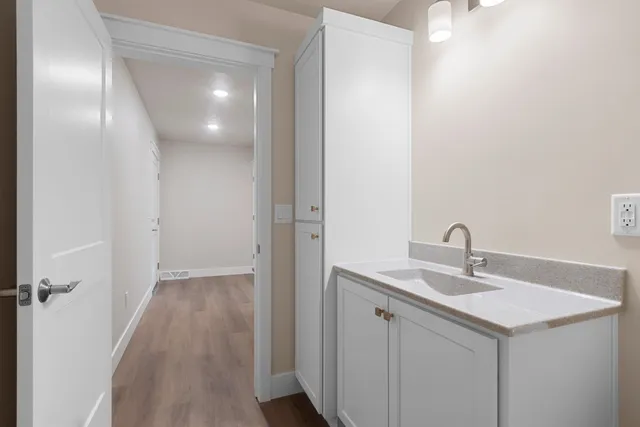 $268,999 | 422 4th Street, Green Bay, WI 54304