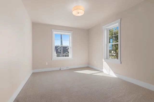 $268,999 | 422 4th Street, Green Bay, WI 54304