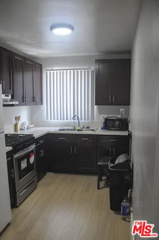 $3,095,000 | 685 South Coronado Street, Los Angeles, CA 90057