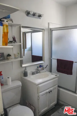 $3,095,000 | 685 South Coronado Street, Los Angeles, CA 90057