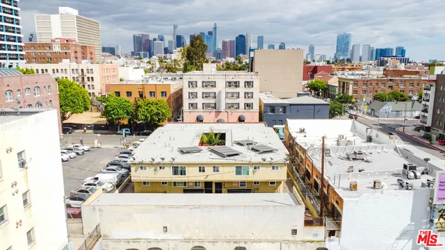 $3,095,000 | 685 South Coronado Street, Los Angeles, CA 90057
