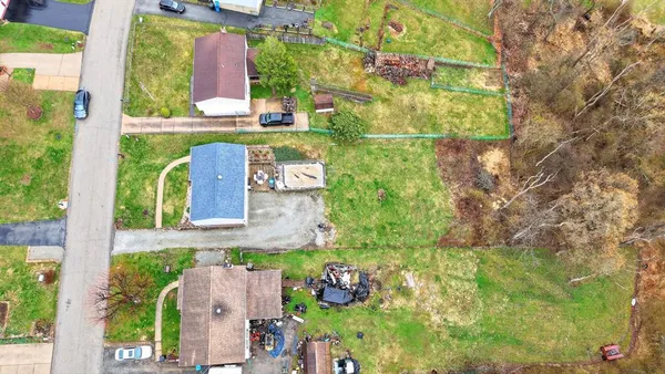 $263,900 | 1952 Colleen Drive, North Huntingdon, PA 15642