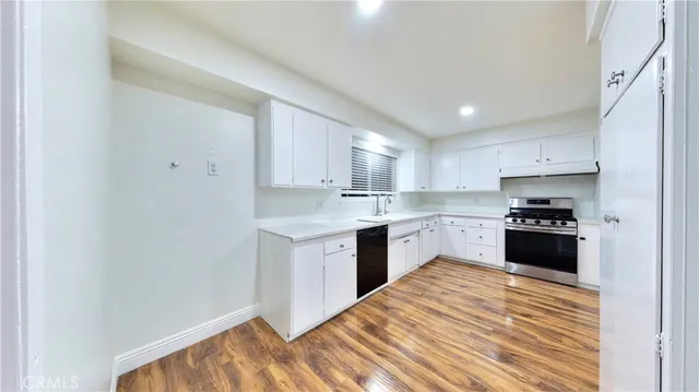 $4,250 | 2315 East Alden Avenue, Anaheim, CA 92806