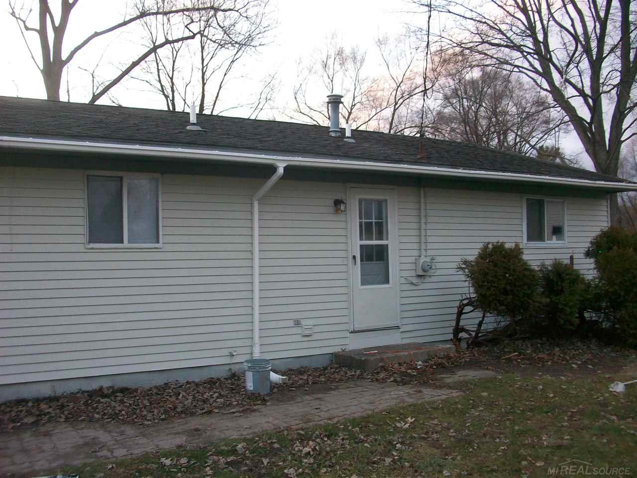 2627 Bridget Avenue Rochester Hills, MI 48307 - Photo 5 of 35