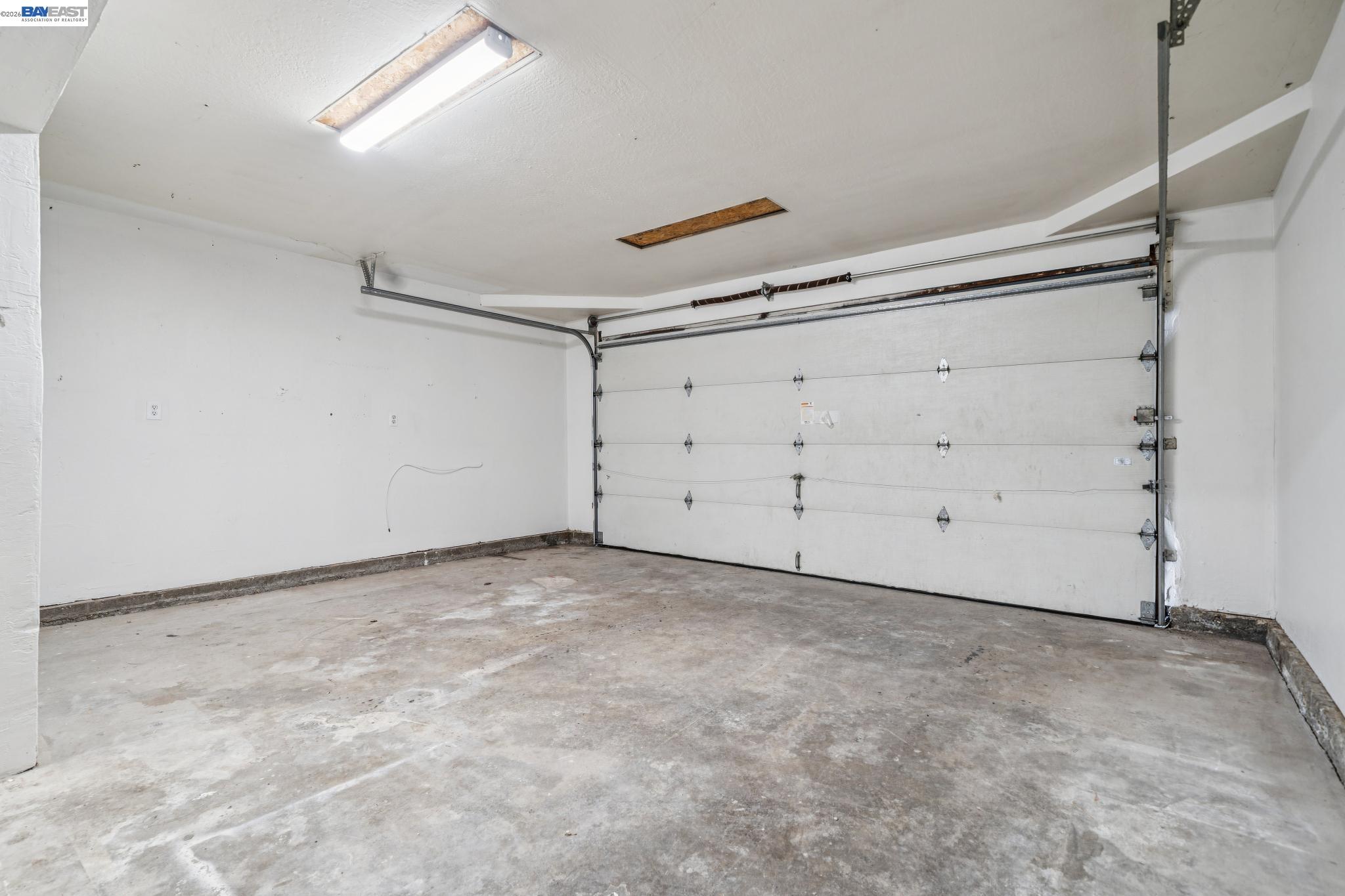 554 Chestnut Avenue Tracy, CA 95376 - Photo 20 of 27 a view of an empty room