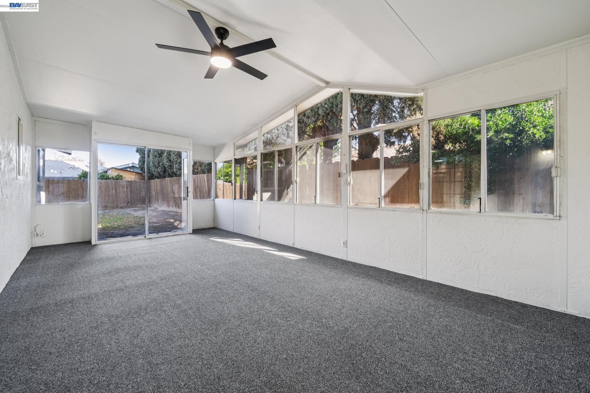 554 Chestnut Avenue Tracy, CA 95376 - Photo 10 of 27 a view of an empty room with a window