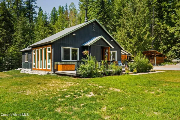 $649,900 | 1042 North Wrenco Road, Sandpoint, ID 83864