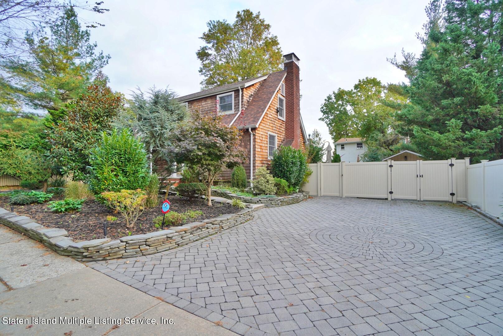 442 Edinboro Road Staten Island, NY 10306 - Photo 2 of 35 Photo Oct 28, 4 48 50 PM
