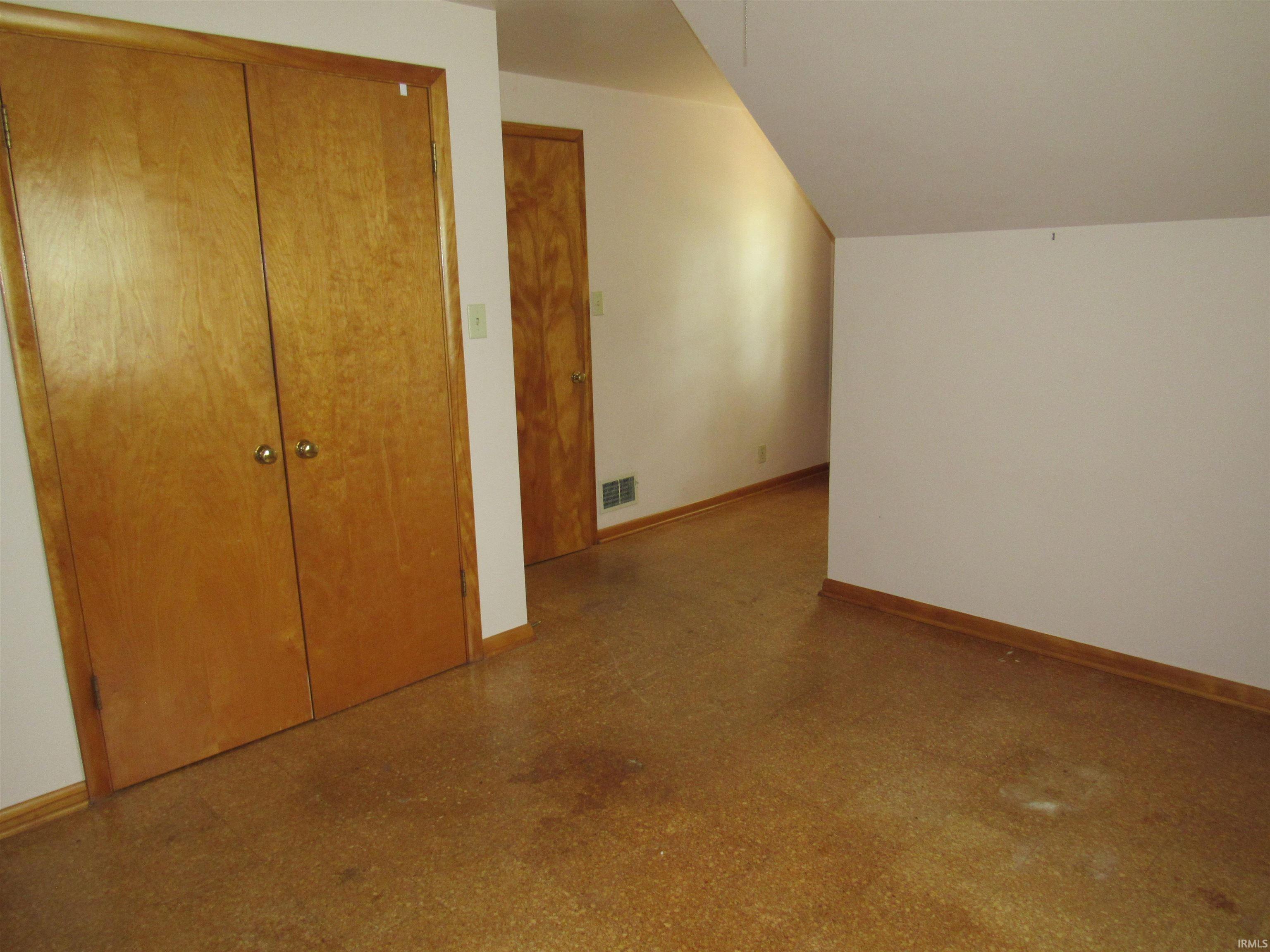 338 South Dixon Road Kokomo, IN 46901 - Photo 12 of 27 Gallery Image 12