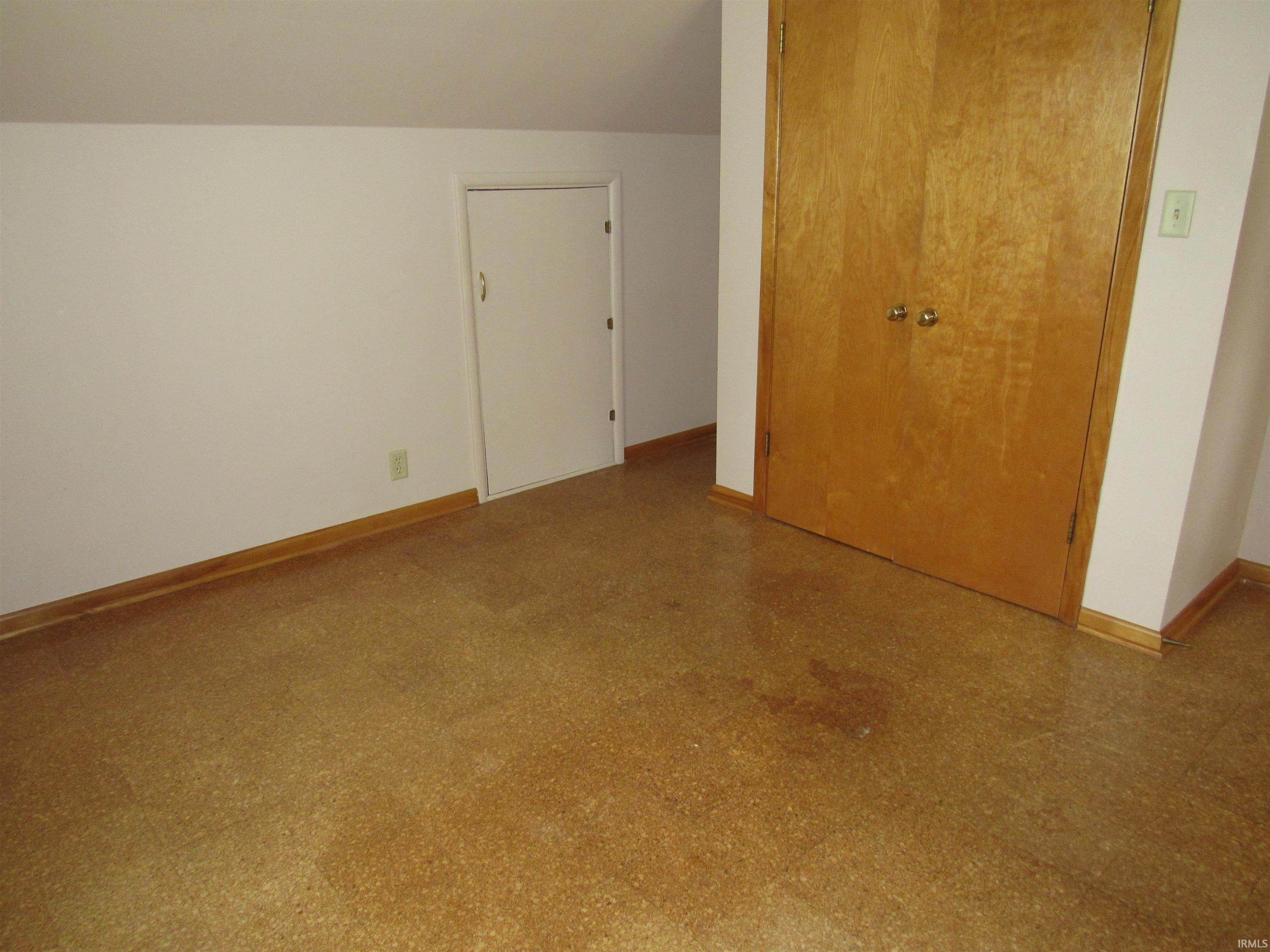 338 South Dixon Road Kokomo, IN 46901 - Photo 13 of 27 Gallery Image 13