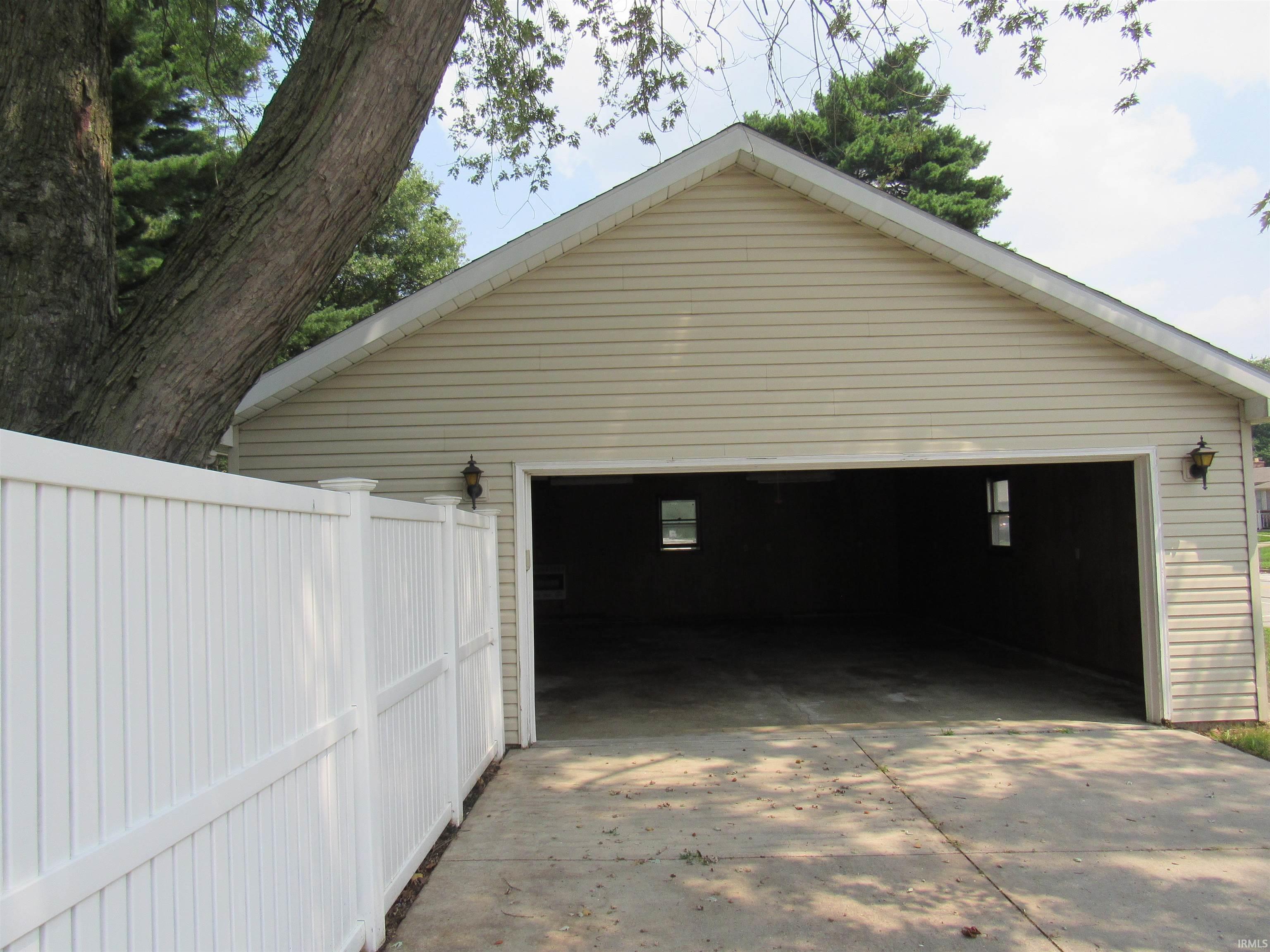 338 South Dixon Road Kokomo, IN 46901 - Photo 23 of 27 Gallery Image 23