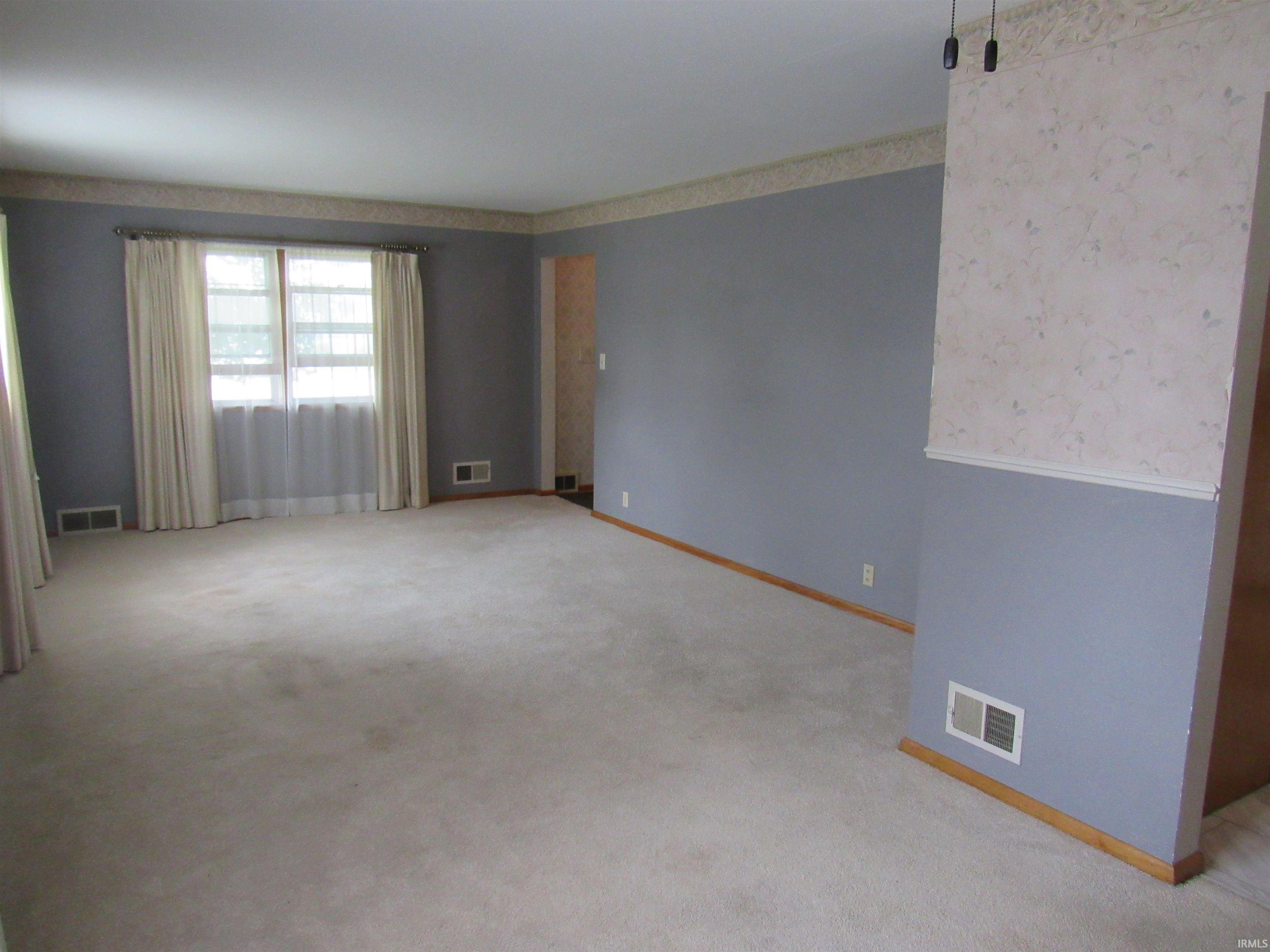338 South Dixon Road Kokomo, IN 46901 - Photo 3 of 27 Gallery Image 3