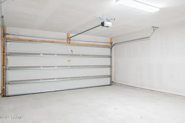 $2,000 | 130 Lucille Drive, Maurice, LA 70555