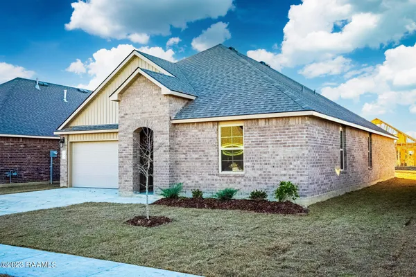 $2,000 | 130 Lucille Drive, Maurice, LA 70555