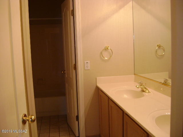 9017 East Rainsage Street Tucson, AZ 85747 - Photo 11 of 15