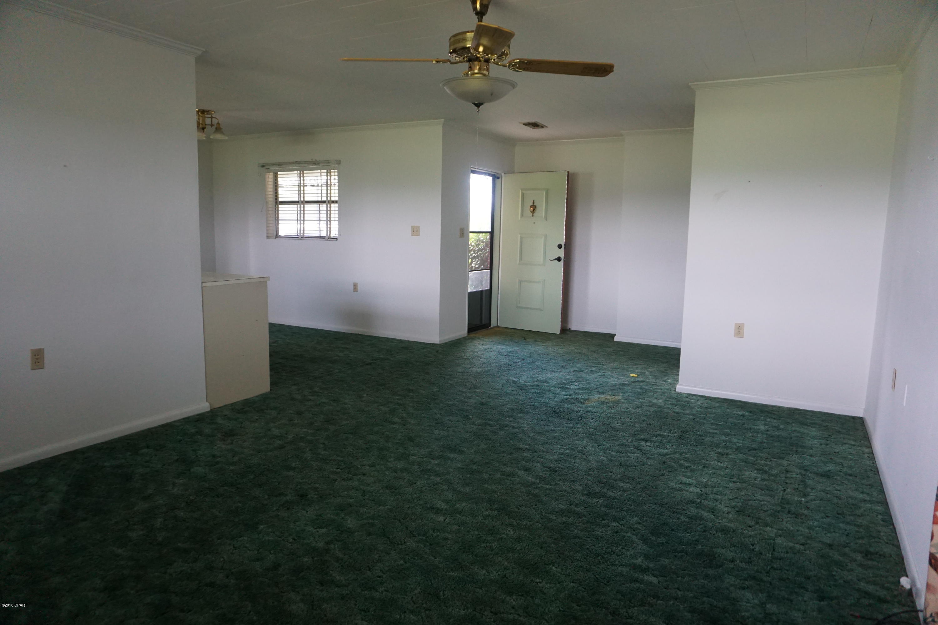 594 Tri County Road Graceville, FL 32440 - Photo 4 of 59