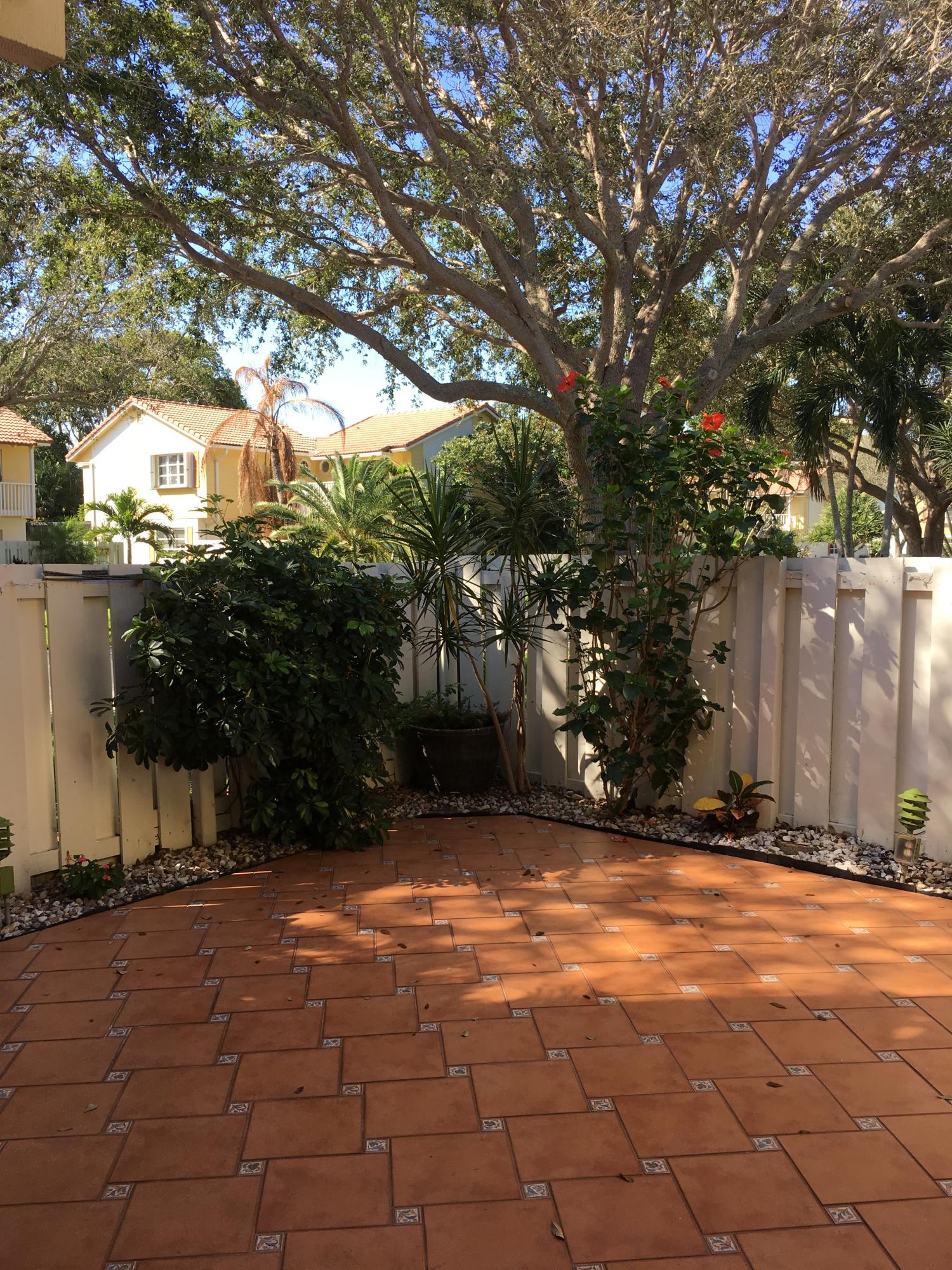 227 Seabreeze Circle Jupiter, FL 33477 - Photo 12 of 17 Patio/court yard