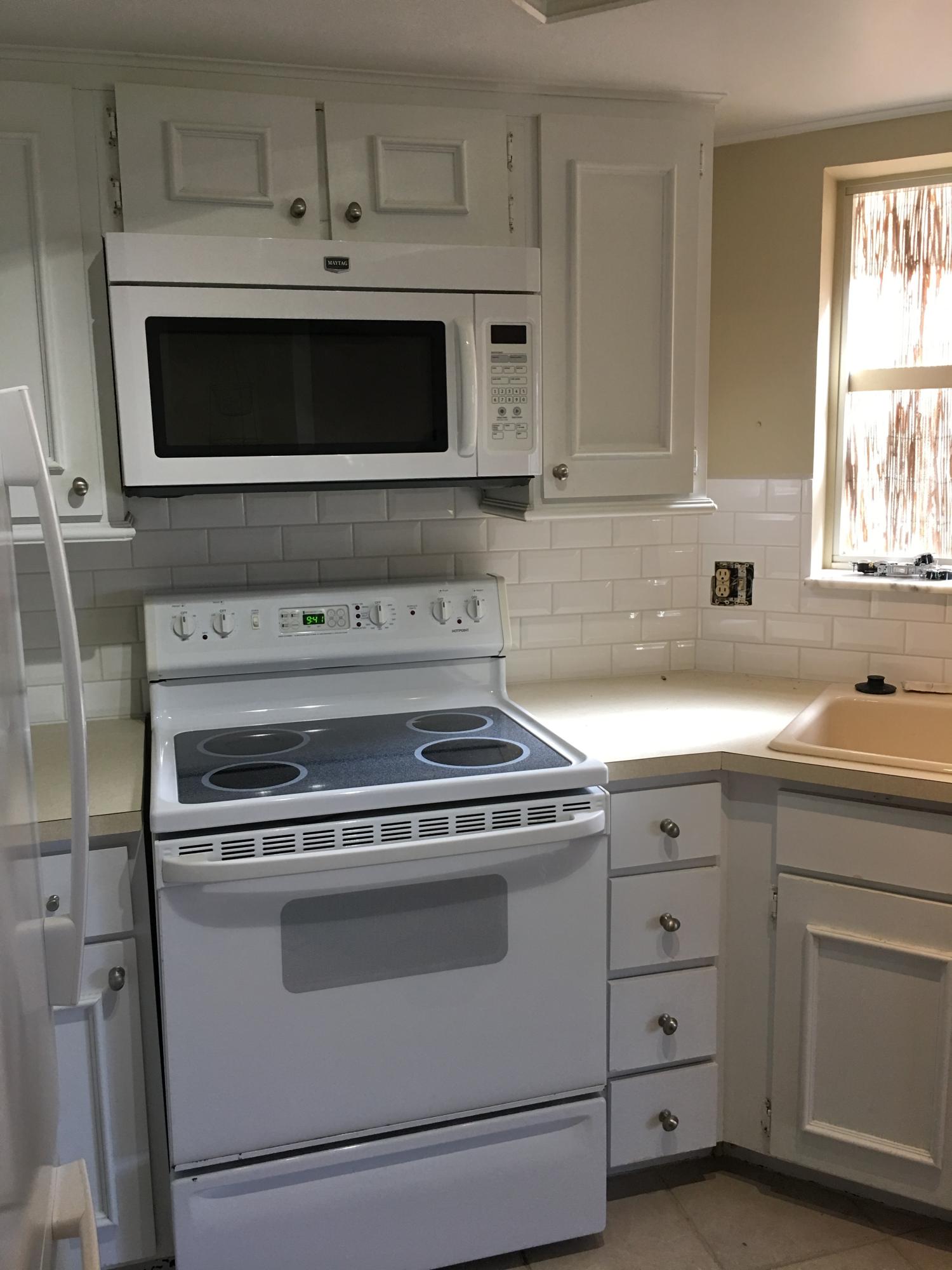 227 Seabreeze Circle Jupiter, FL 33477 - Photo 10 of 17 Kitchen