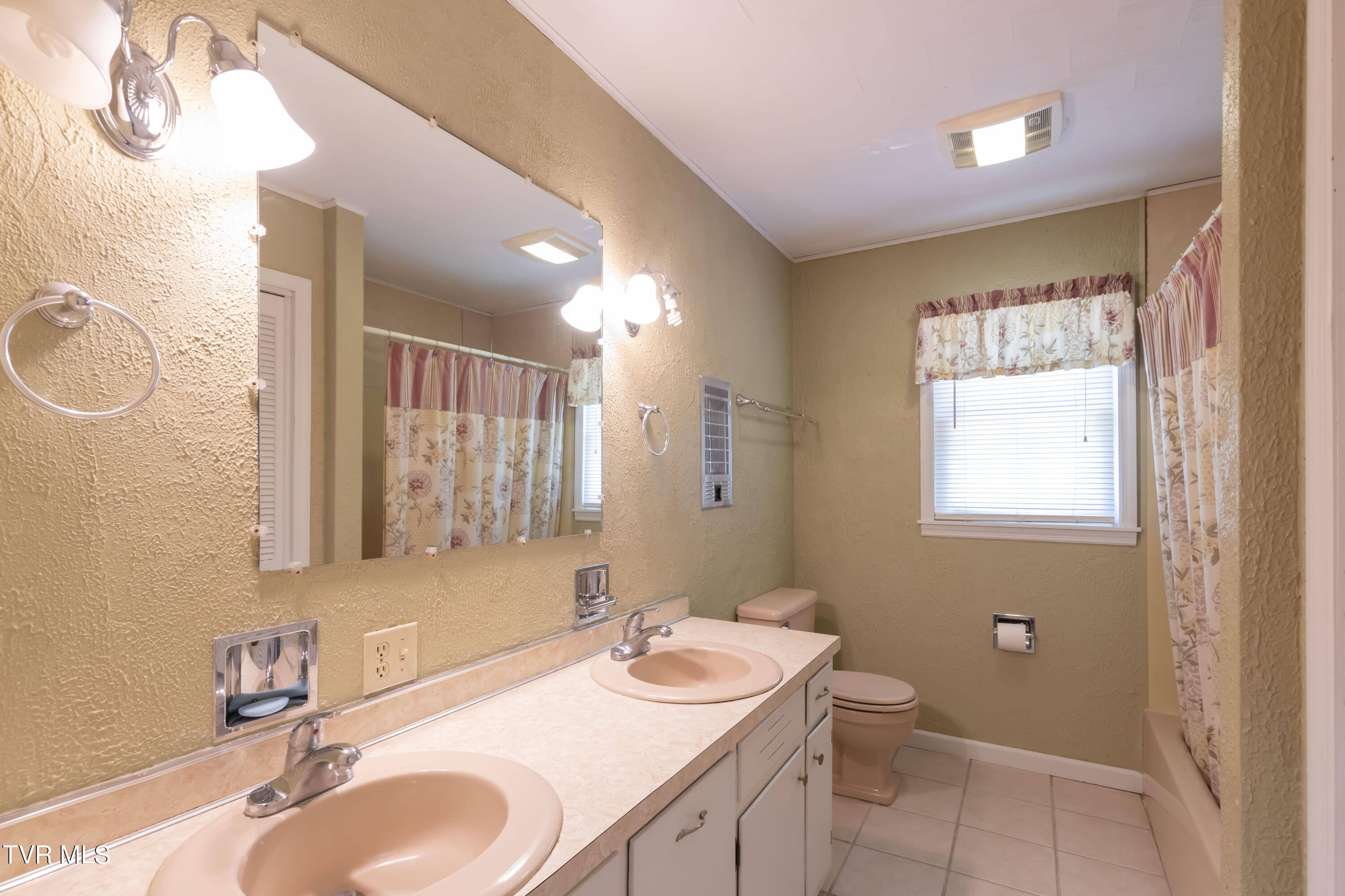 166 Ramblewood Road Chilhowie, VA 24319 - Photo 15 of 25 166 Ramblewood Road