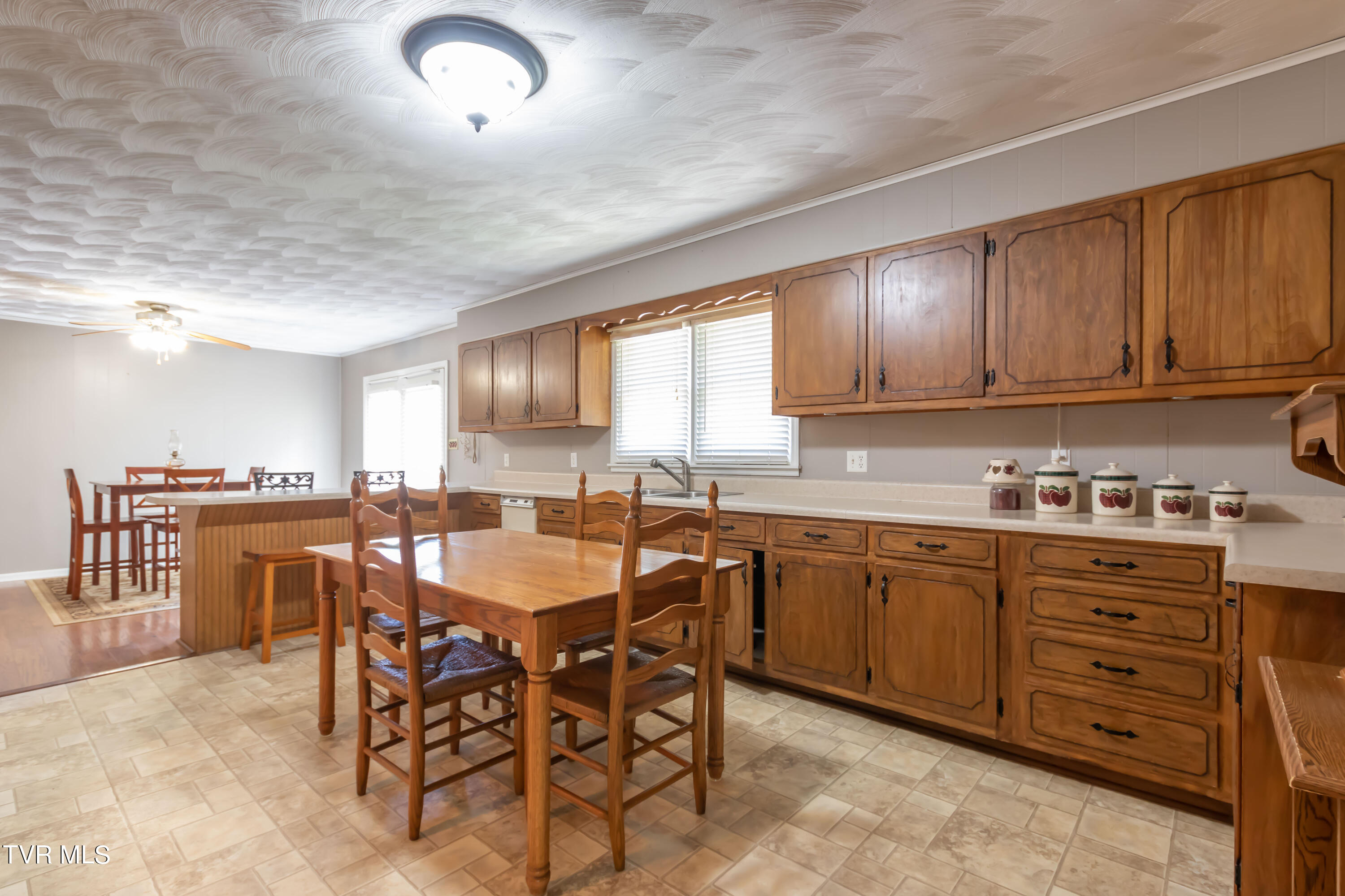 166 Ramblewood Road Chilhowie, VA 24319 - Photo 5 of 25 166 Ramblewood Road
