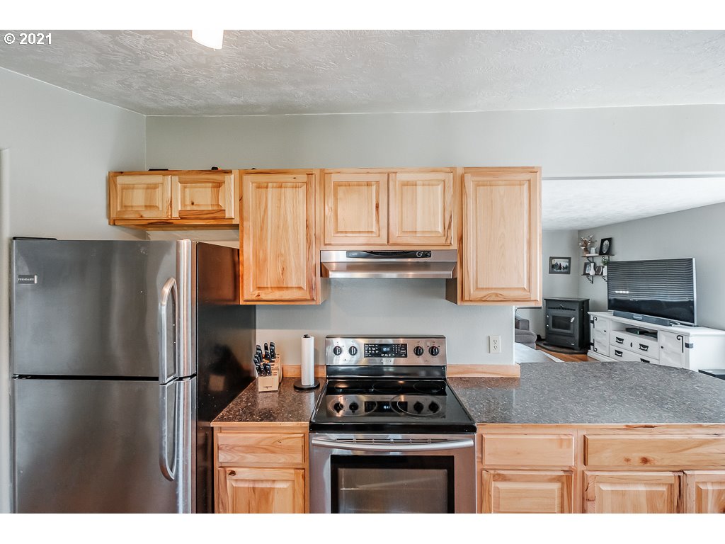 1341 Clark Mill Road Sweet Home, OR 97386 - Photo 15 of 29 Gallery Image 15