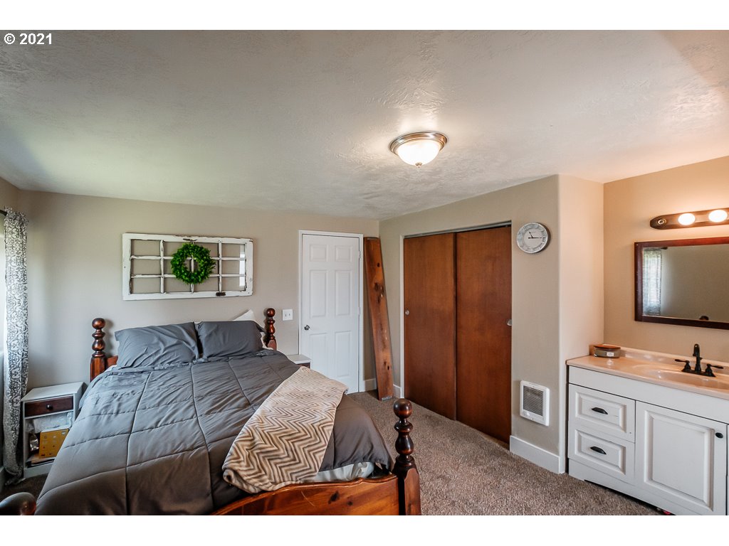 1341 Clark Mill Road Sweet Home, OR 97386 - Photo 21 of 29 Gallery Image 21
