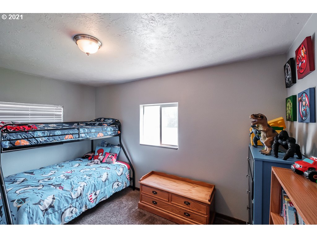 1341 Clark Mill Road Sweet Home, OR 97386 - Photo 6 of 29 Gallery Image 6