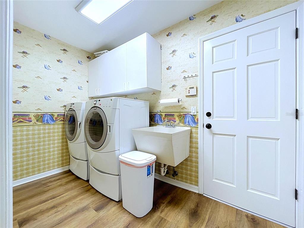 1711 Magdalene Manor Drive Tampa, FL 33613 - Photo 30 of 88
