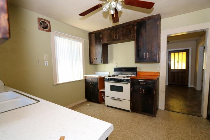 914 E Street Reedley, CA 93654 - Photo 10 of 10 Gallery Image 10