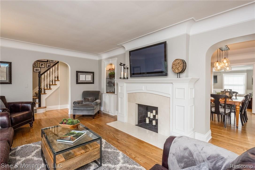 1691 Severn Road Grosse Pointe, MI 48236 - Photo 10 of 41 12.jpg