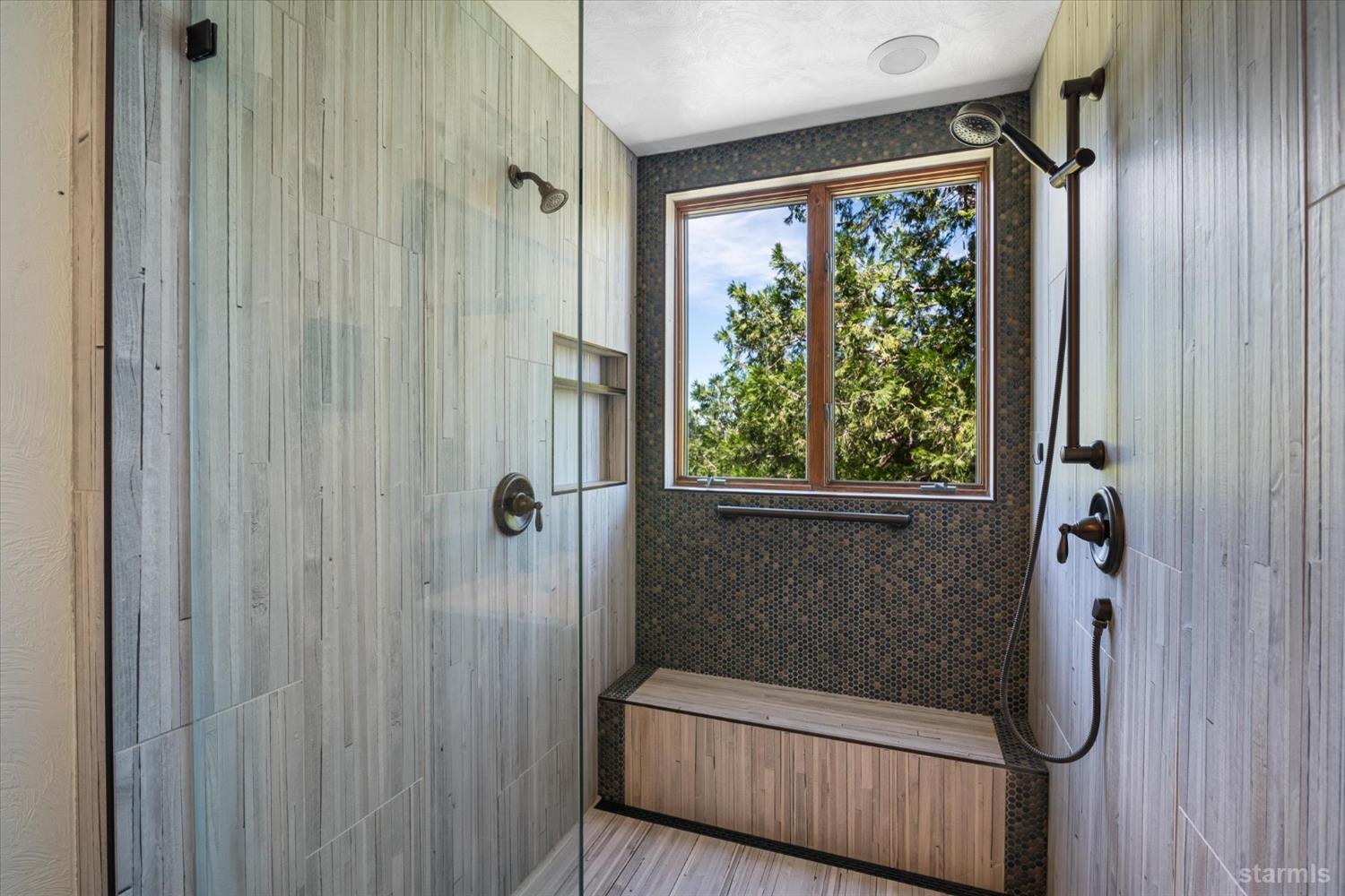 4201 Sandy Circle Carson City, NV 89703 - Photo 29 of 40 a bathroom with a shower