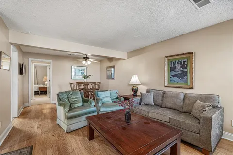 $140,000 | 12606 West 110th Terrace, Overland Park, KS 66210