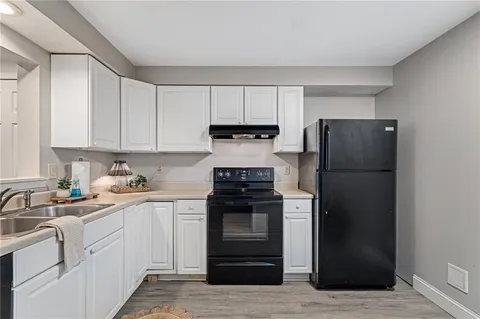 $140,000 | 12606 West 110th Terrace, Overland Park, KS 66210