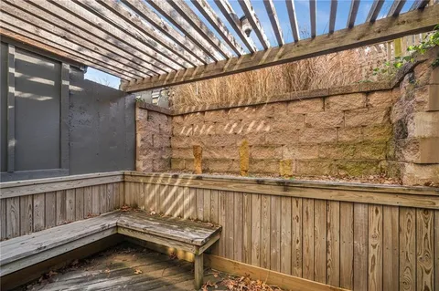 $140,000 | 12606 West 110th Terrace, Overland Park, KS 66210