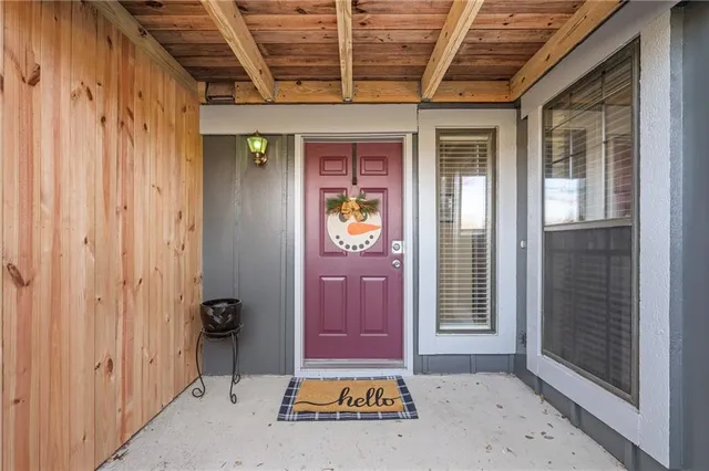 $140,000 | 12606 West 110th Terrace, Overland Park, KS 66210