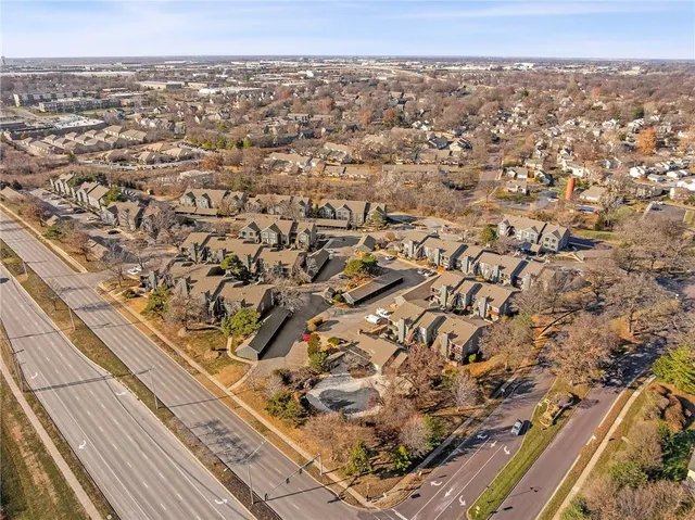 $140,000 | 12606 West 110th Terrace, Overland Park, KS 66210