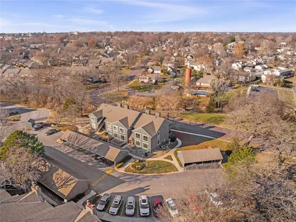 $140,000 | 12606 West 110th Terrace, Overland Park, KS 66210