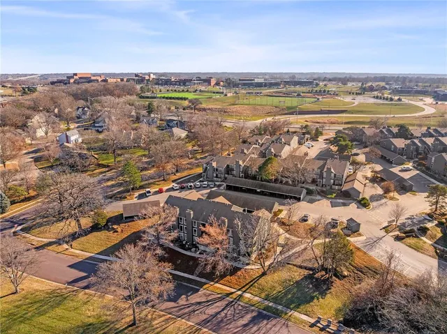 $140,000 | 12606 West 110th Terrace, Overland Park, KS 66210